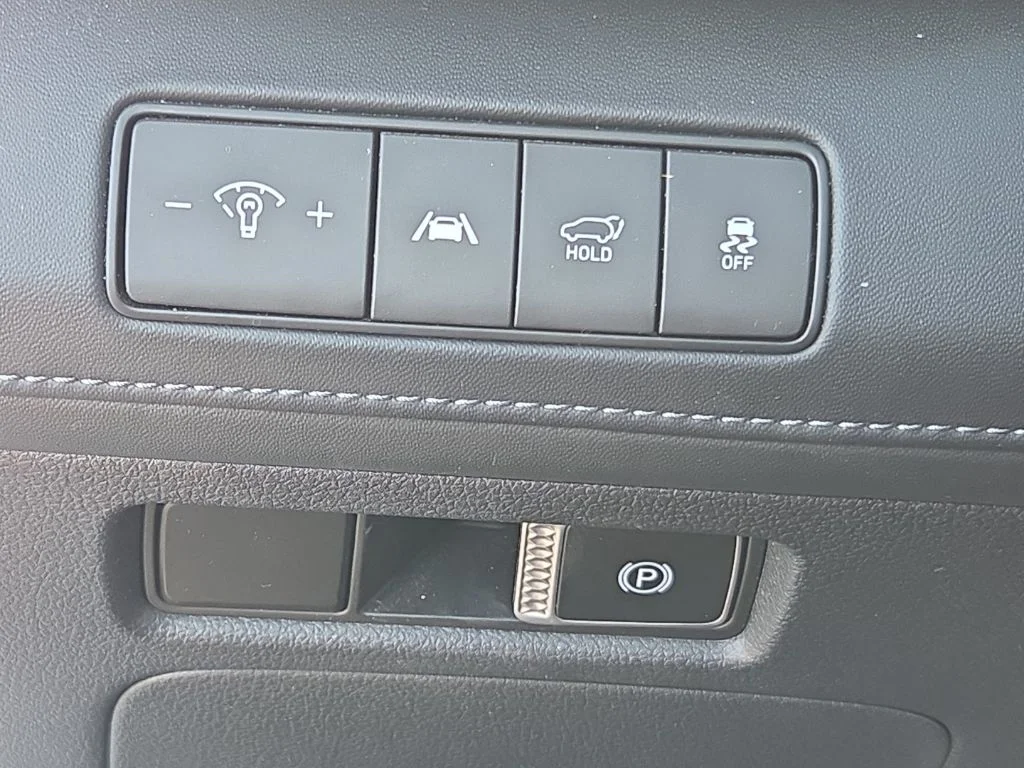 2021 Hyundai Santa Fe Limited - Photo 30