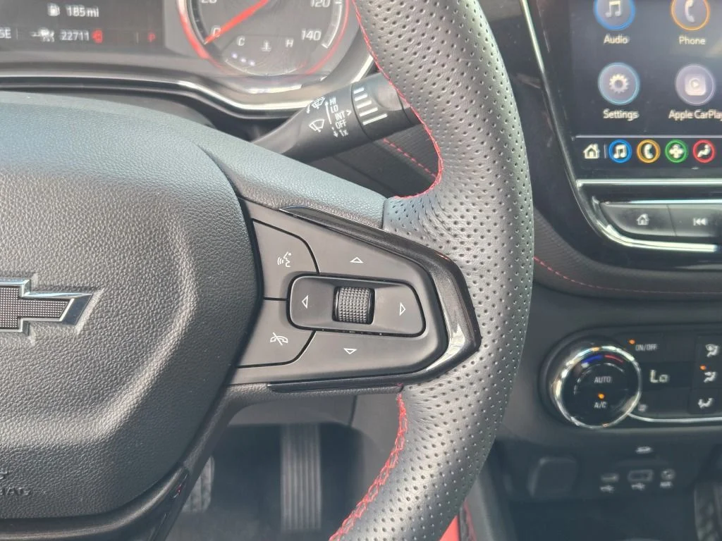 Used 2022 Summit White Chevrolet RS image 31