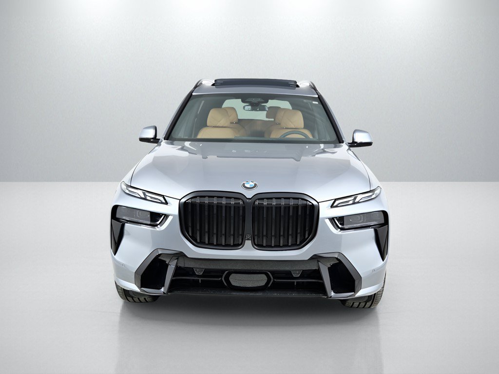 Used 2026 Skyscraper Grey Metallic BMW xDrive40i image 3