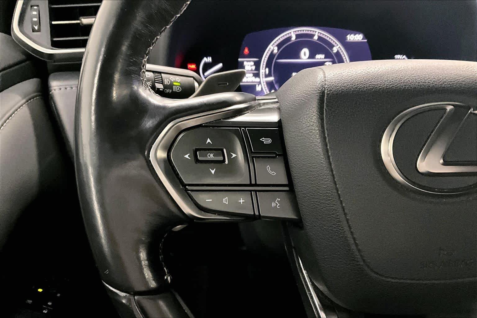 Used 2022 Atomic Silver Lexus Luxury image 22