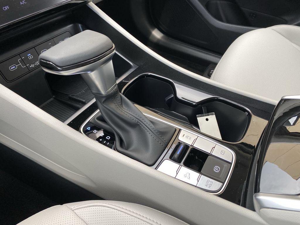 New 2026 White Pearl Hyundai SEL Premium FWD image 26