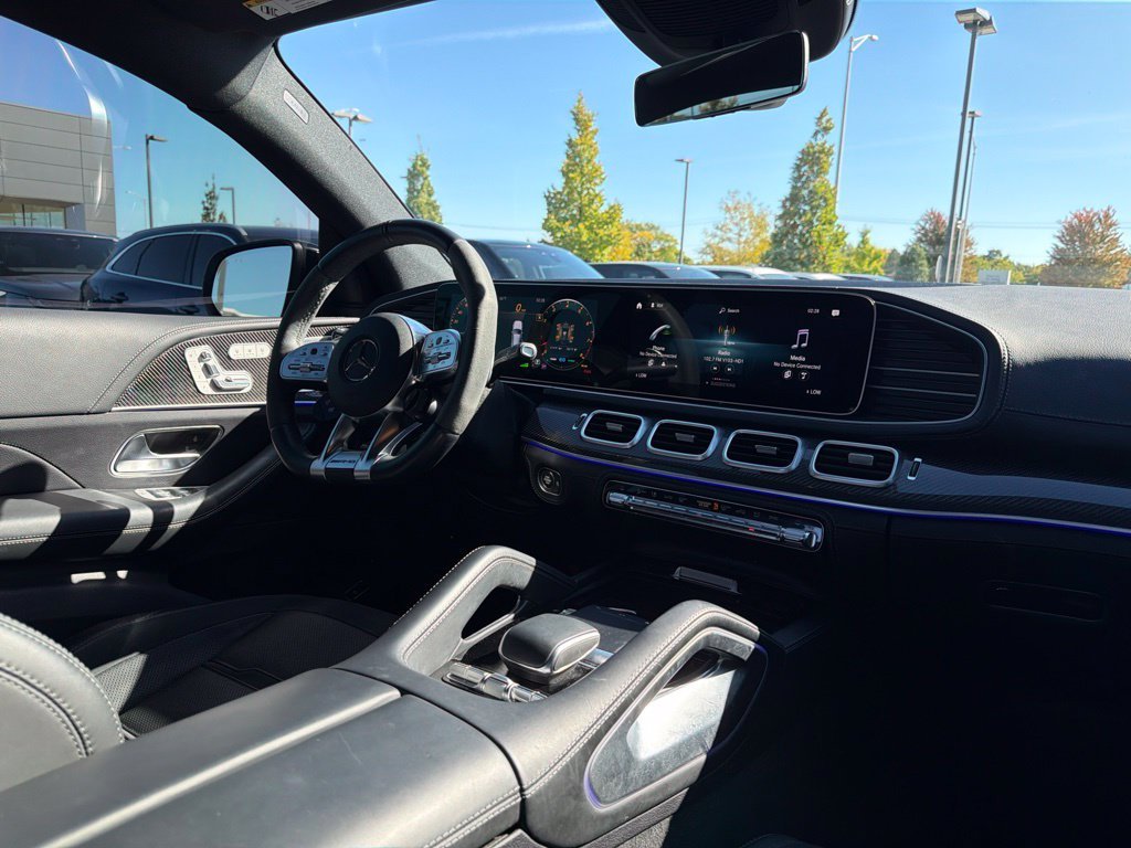 Used 2023 MANUFAKTUR Diamond White Metallic Mercedes-Benz GLE 53 AMG® image 15
