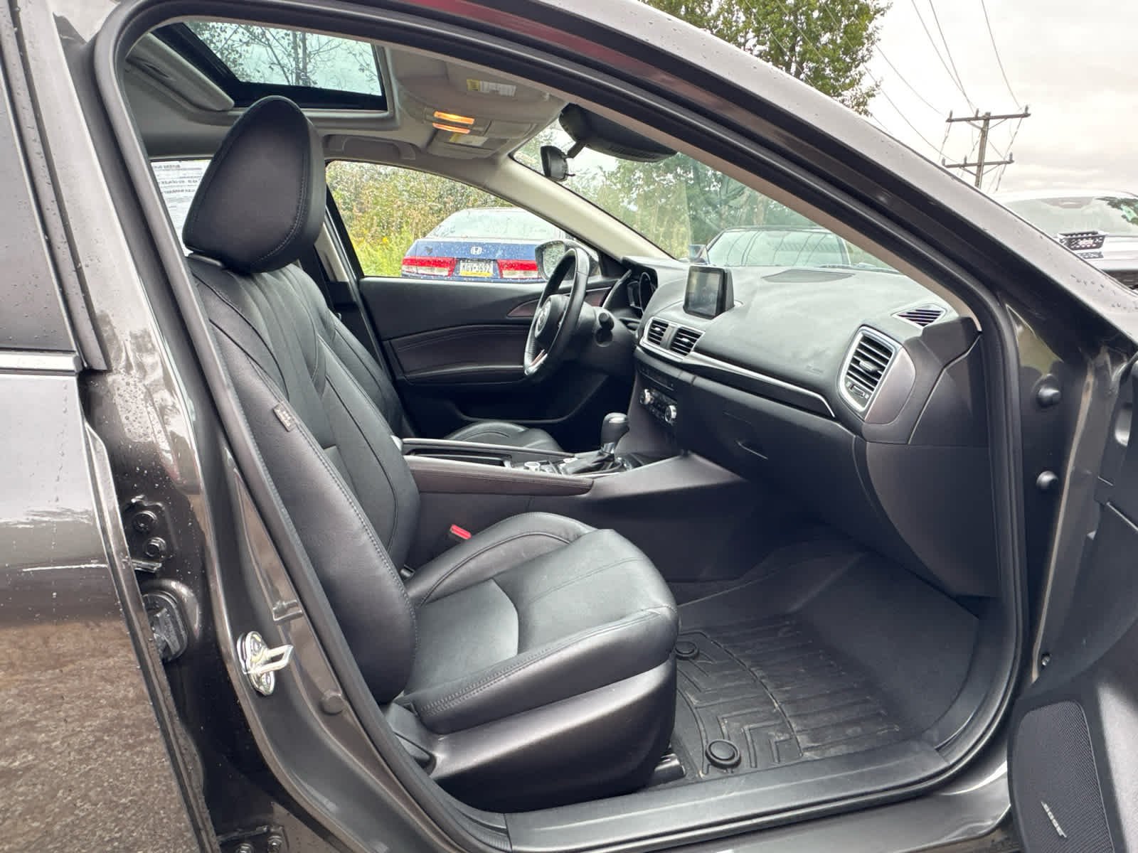 Used 2017 Machine Gray Metallic Mazda Grand Touring image 3