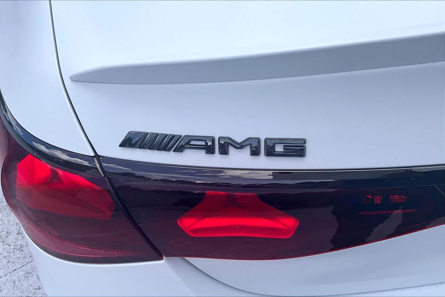 Used 2025 MANUFAKTUR Moonlight White Magno Mercedes-Benz AMG® E 53 E image 31