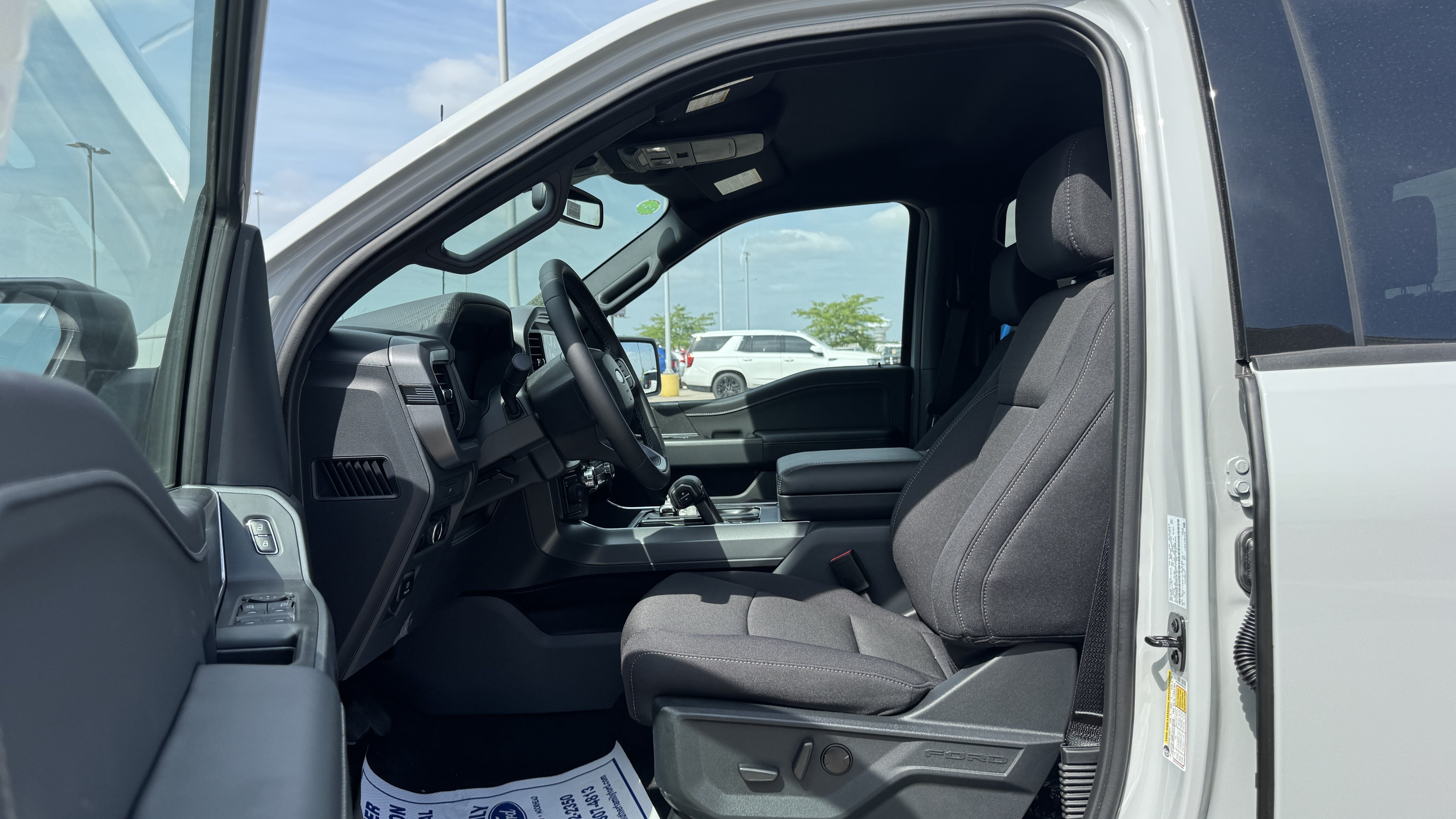 New 2026 Avalanche Ford XLT image 5