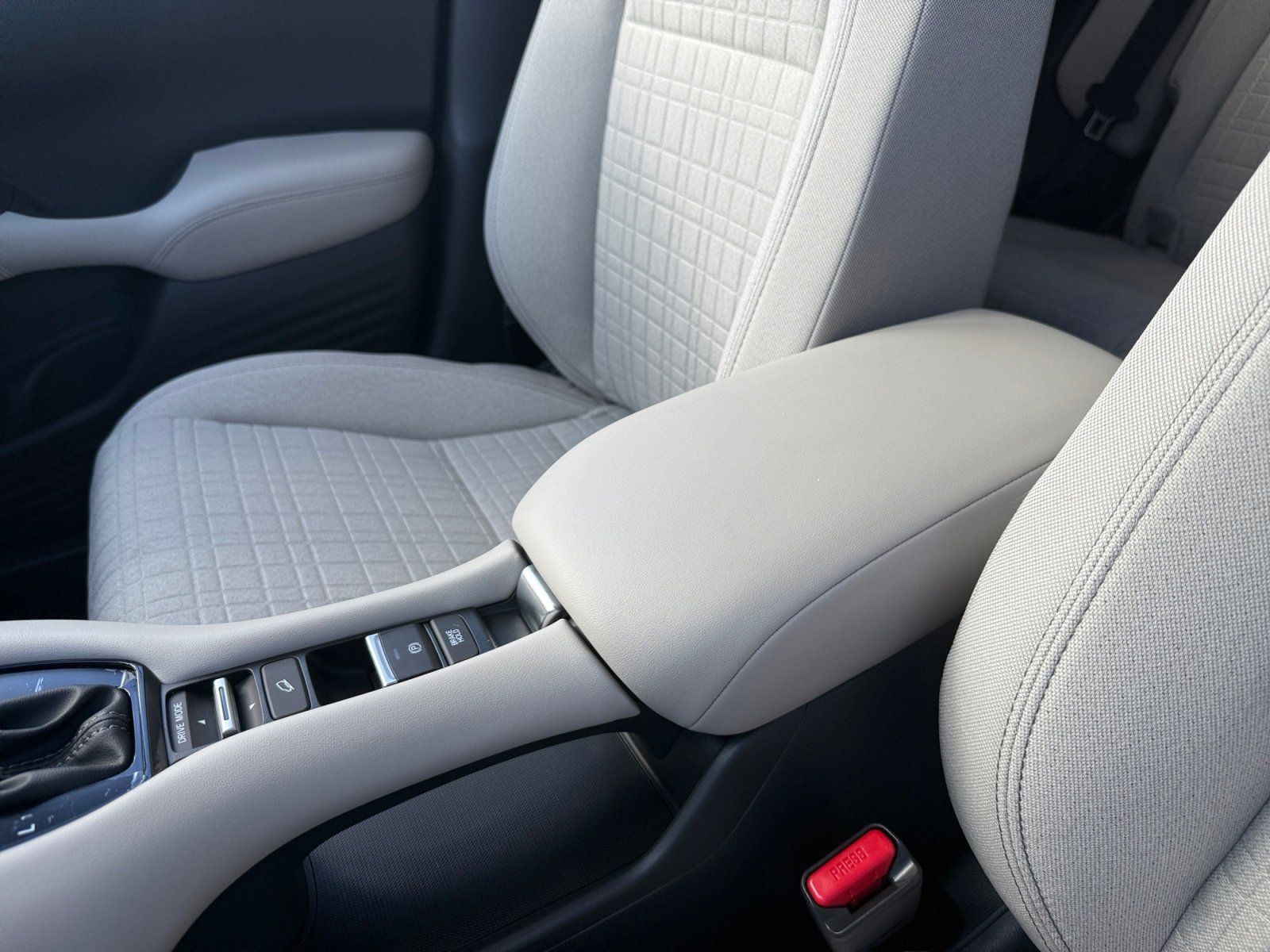 2026 Honda HR-V LX - Photo 14