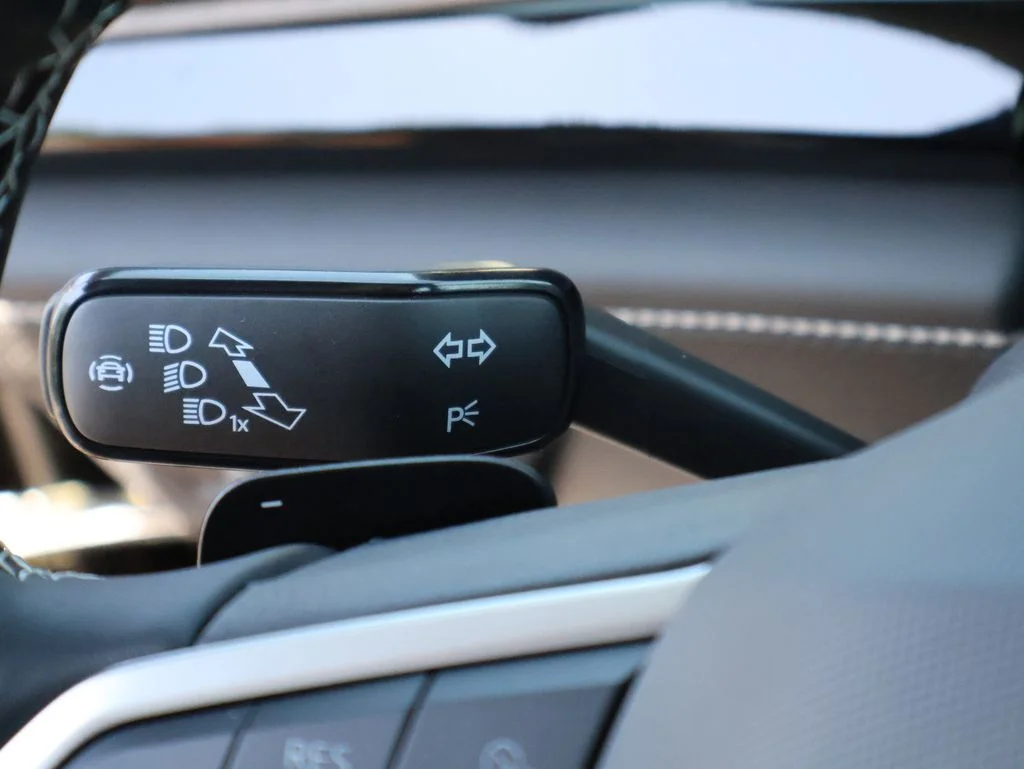 New 2026 Black Volkswagen SE w/Technology image 27