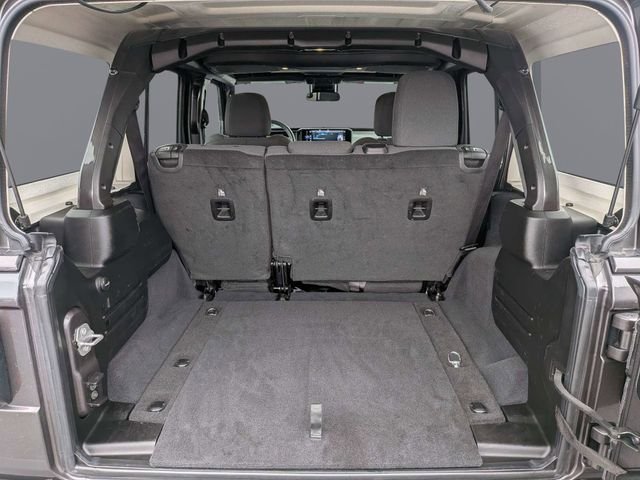 Used 2025 Gray Jeep Sahara image 15
