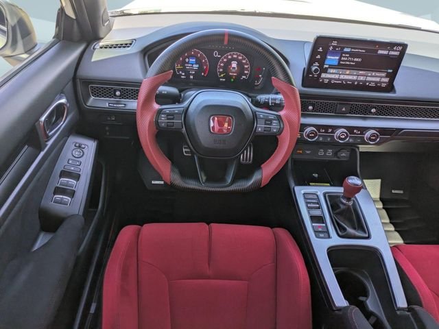 Used 2025 White Honda  image 16