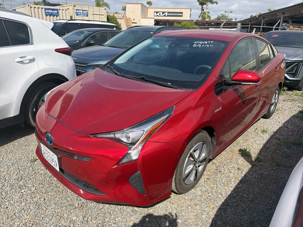 2018 Toyota Prius Two's photo