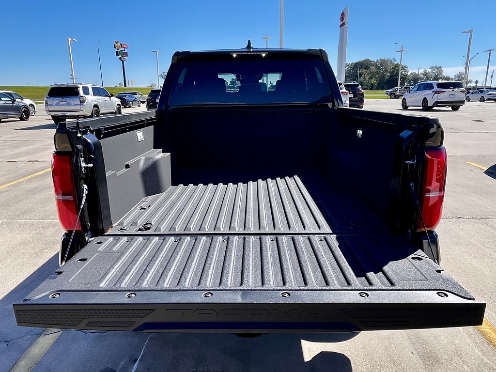 Used 2026 Black Toyota SR5 image 5