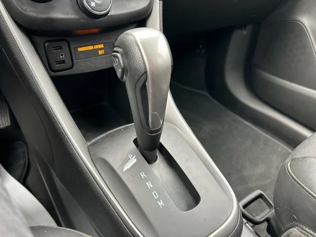Used 2020 White Chevrolet LT image 39