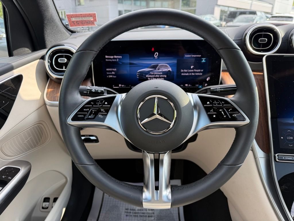 Used 2025 White Mercedes-Benz GLC 350e image 36
