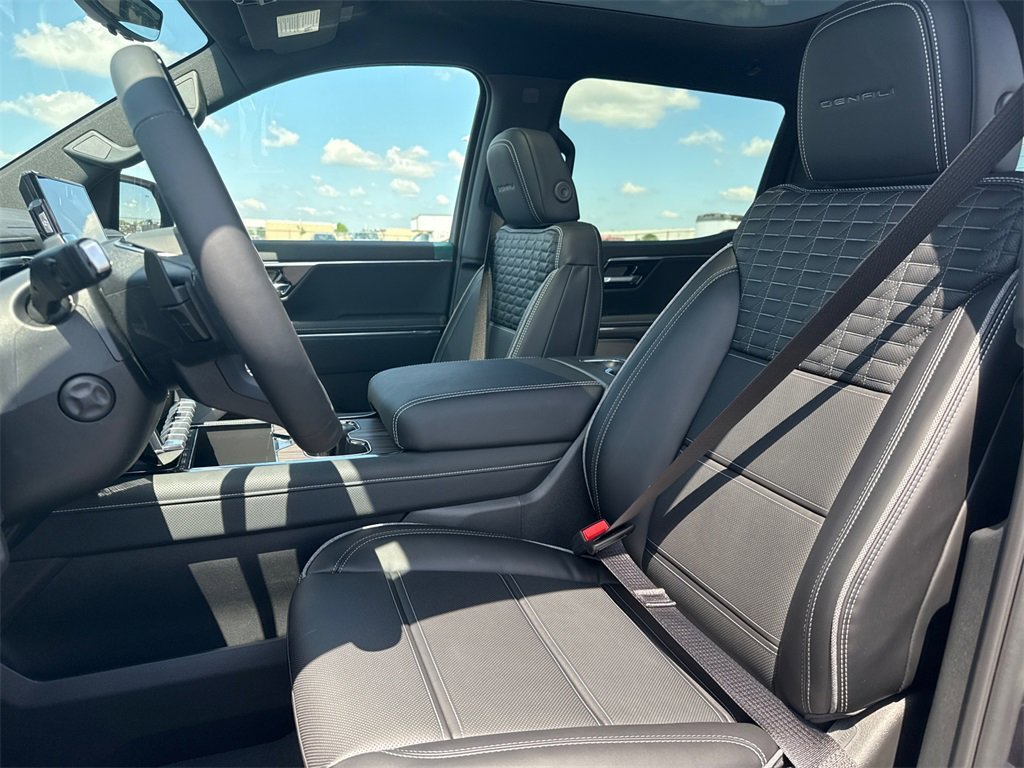 2025 GMC SIERRA - Image 15