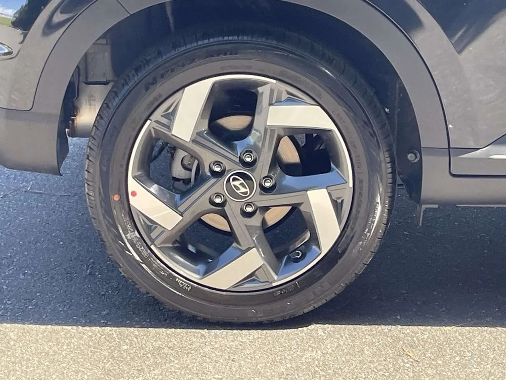 New 2026 Black Hyundai SEL image 7