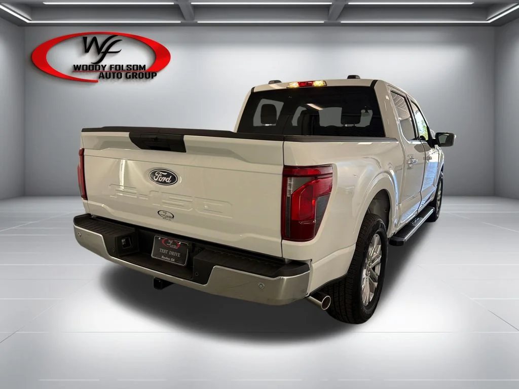 New 2026 Oxford White Ford XLT image 6