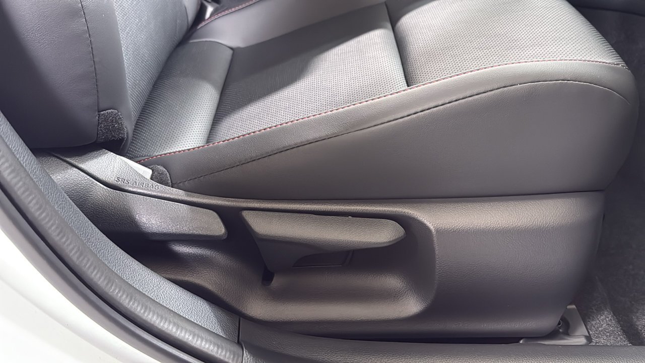 New 2027 Wind Chill Pearl <sup>1</sup> Toyota  XSE image 20