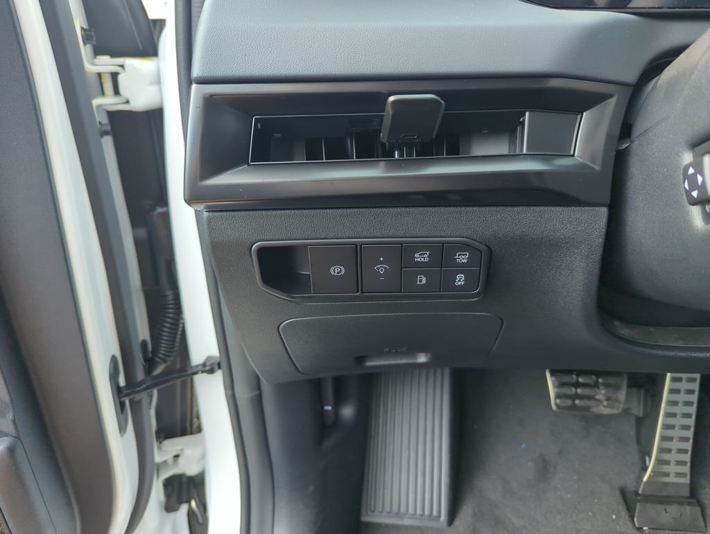 New 2027 Glacial White Pearl Kia X-LINE SX PRESTIGE image 20