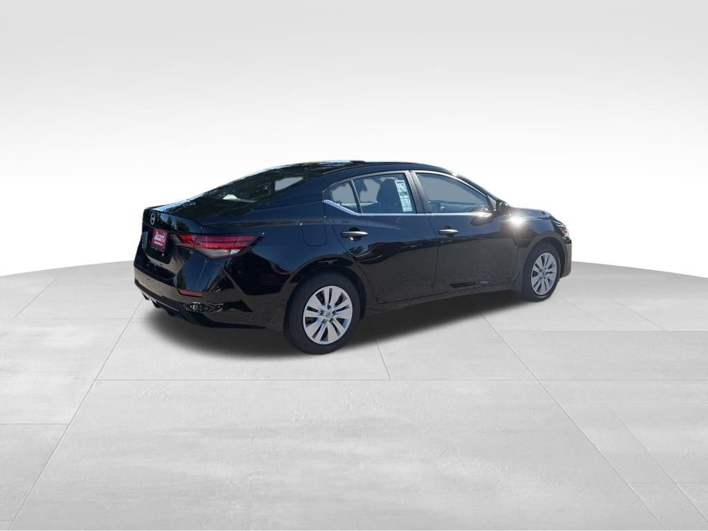 2025 Nissan Sentra S photo 4
