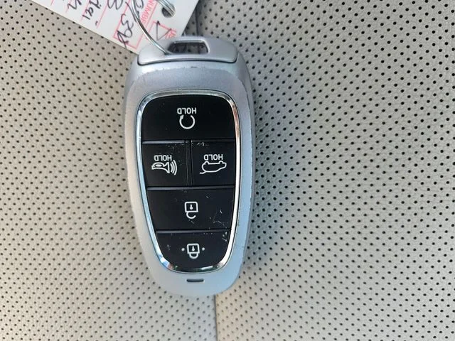 Used 2023 Gray Hyundai SEL image 28
