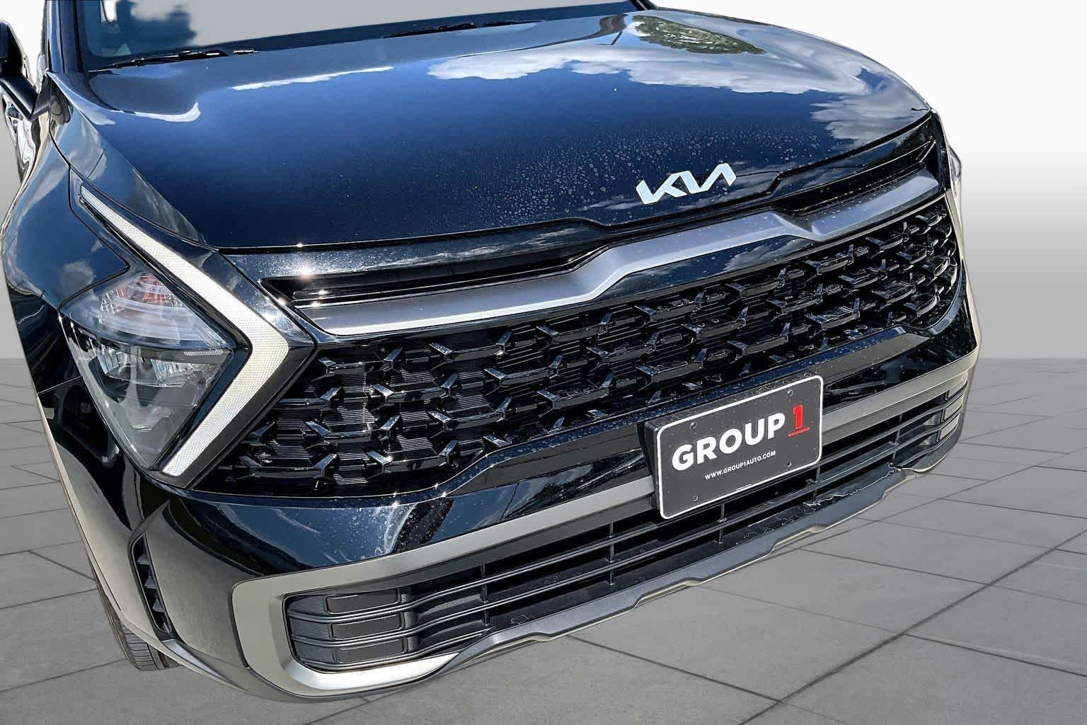 Used 2023 Ebony Black Kia X-Line image 29