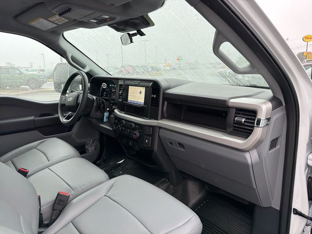 New 2026 Oxford White Ford F-350® XL FLAT BED image 15