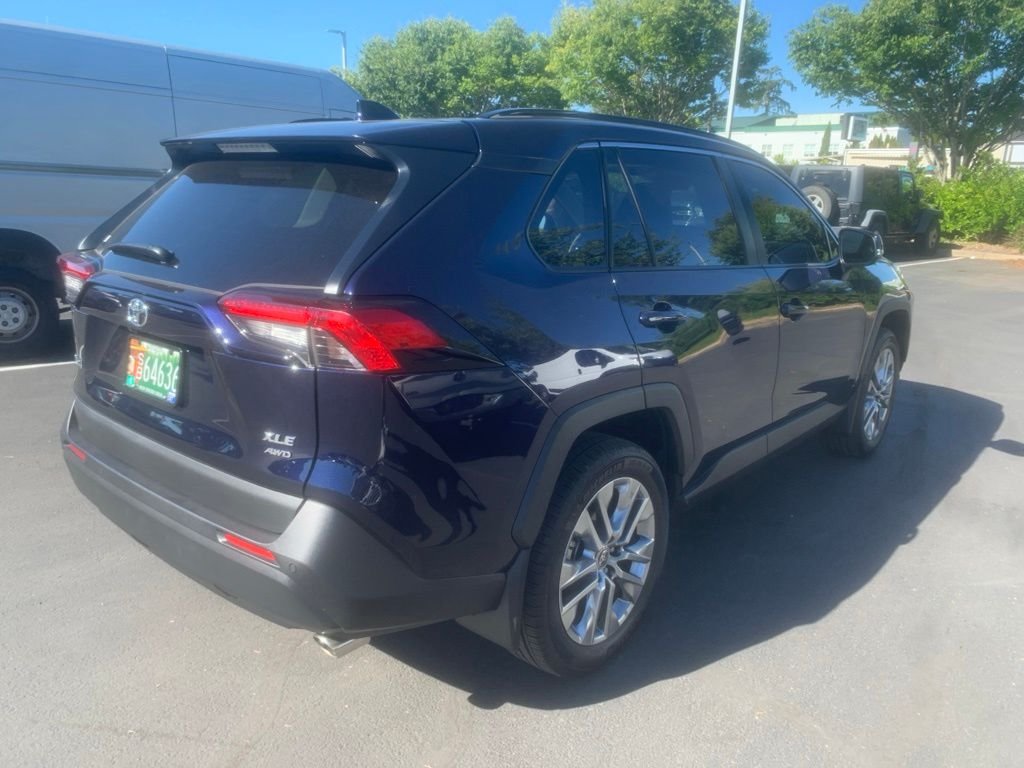 Used 2025 Blueprint Toyota XLE Premium image 3