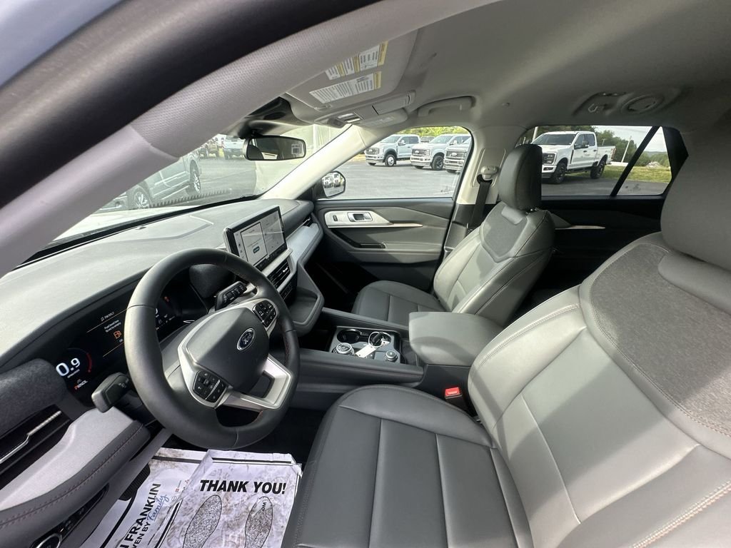New 2026 Space White Metallic Ford Active image 10