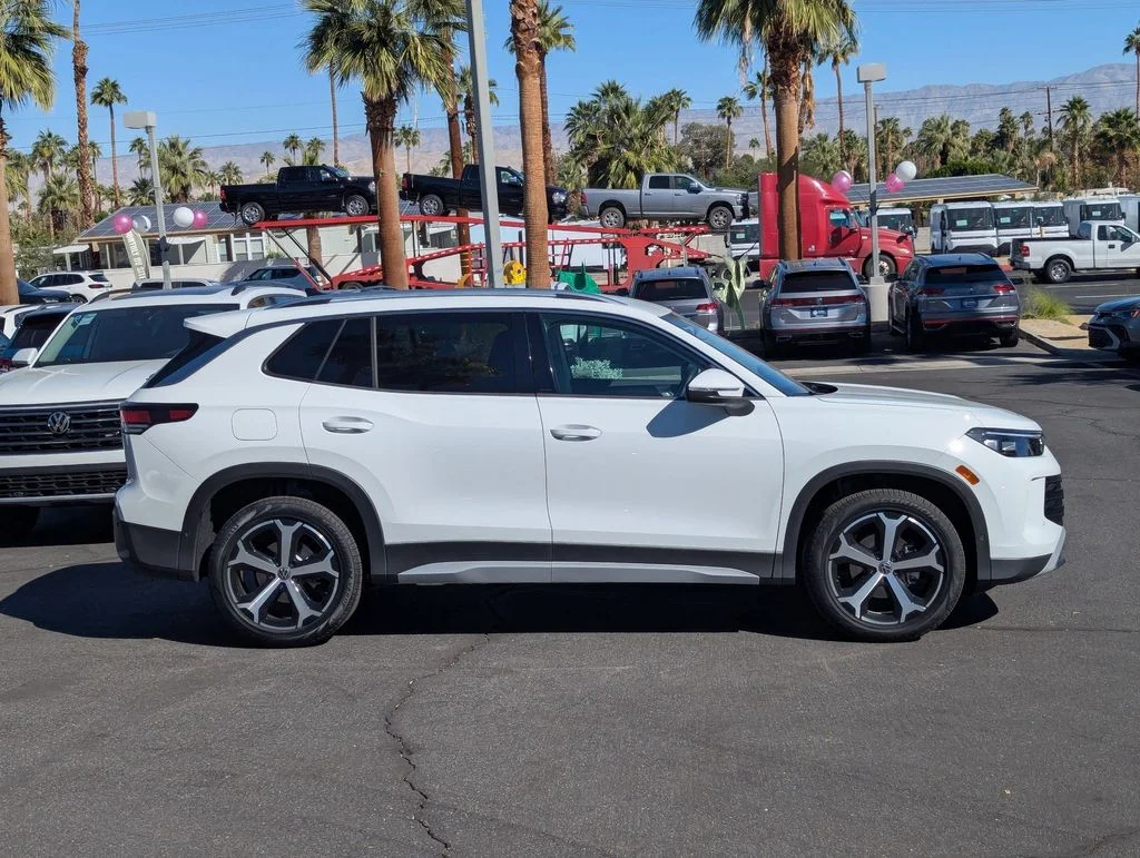 New 2026 White/off-white Volkswagen 2.0T SE image 2