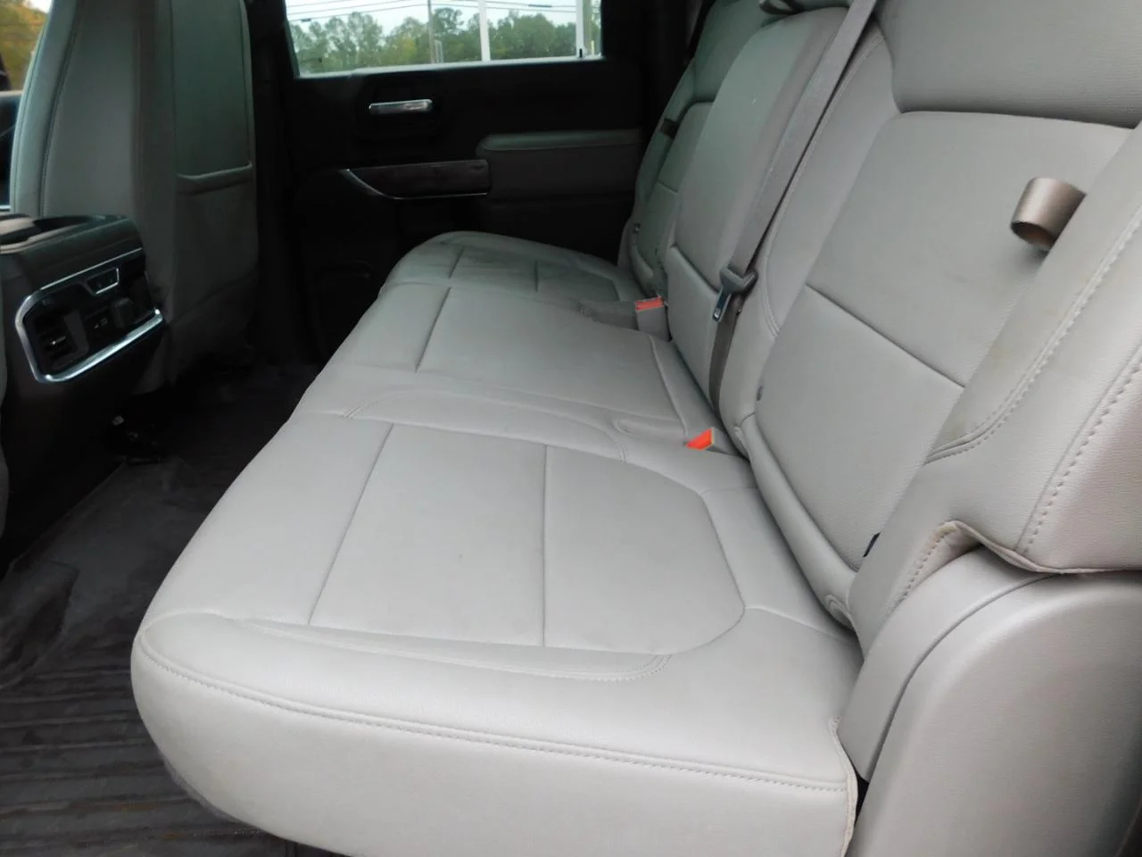 Used 2021 White Chevrolet 4WD CREW CAB 159 in LTZ image 28
