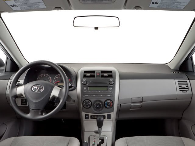 Used 2012  Toyota LE image 7