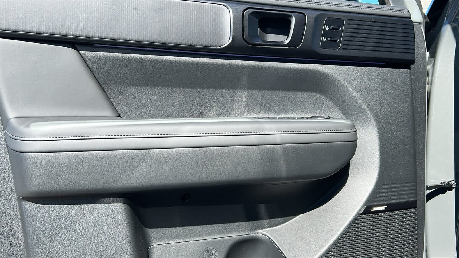 New 2026 Hampton Gray Hyundai Calligraphy image 23