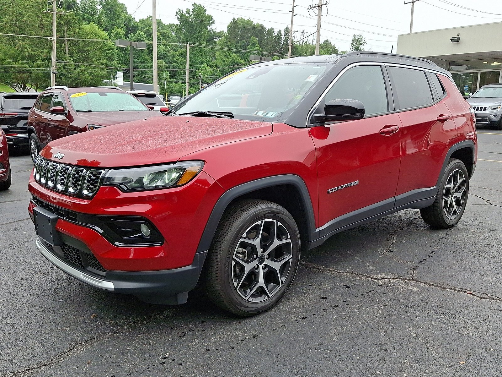 Certified Used 2026 Red Hot Pearlcoat Jeep Limited image 3