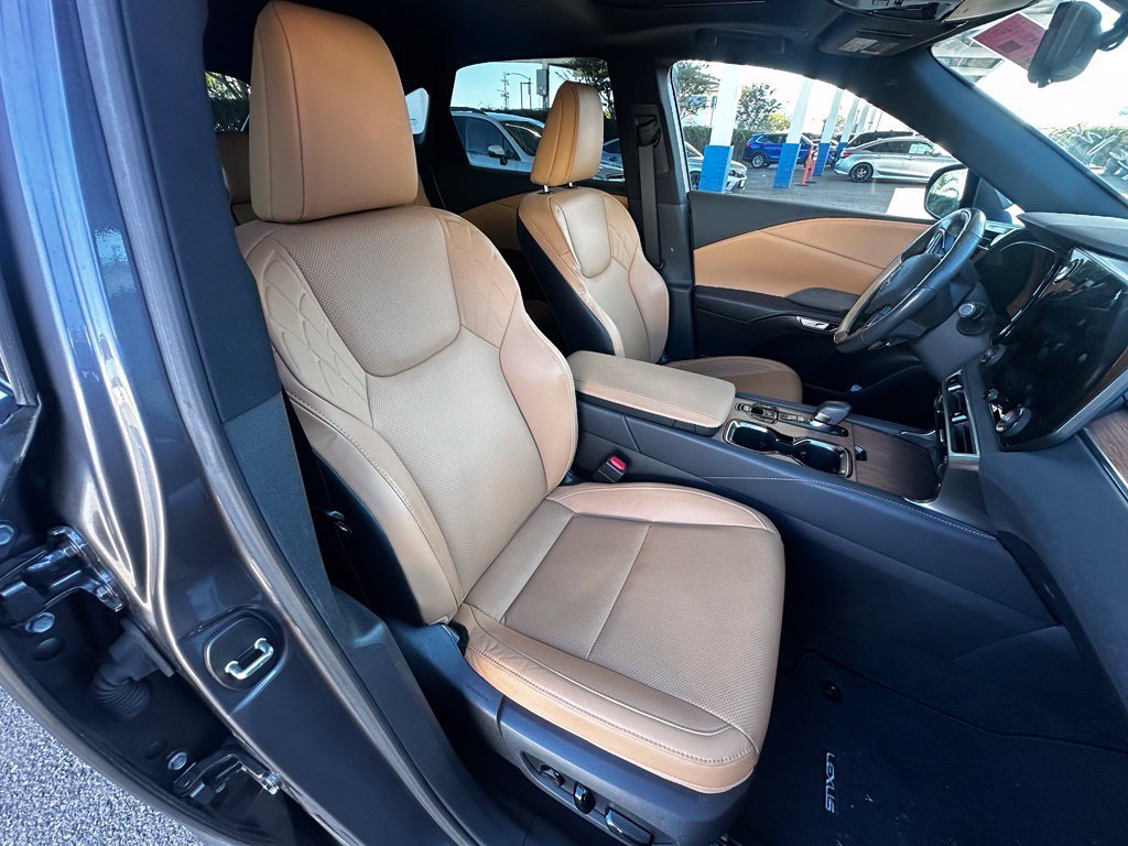 Used 2023 Gray Pearl Lexus 350 Premium image 21