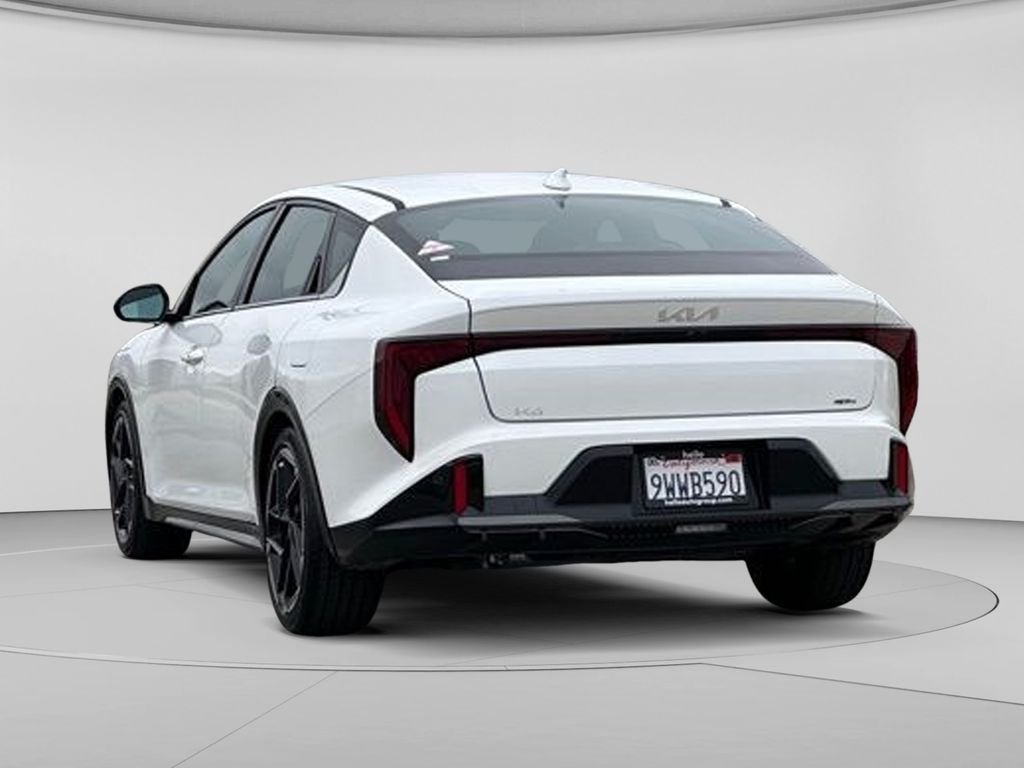 Used 2025 Snow White Pearl Kia GT-Line image 32