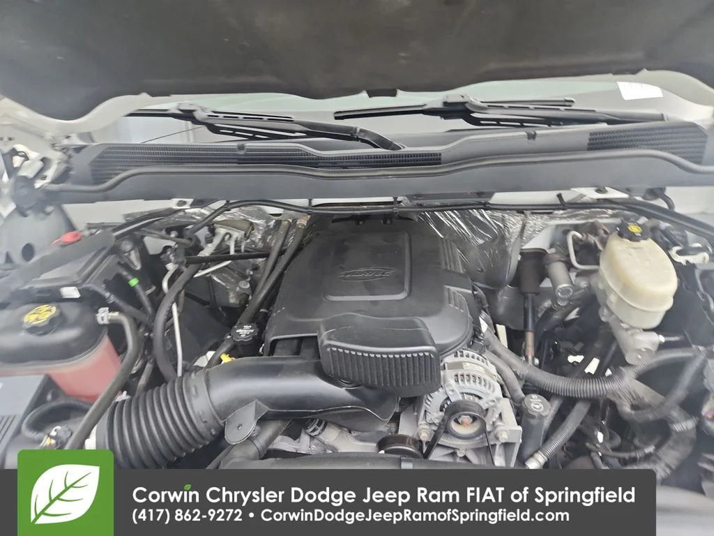 Used 2017 White Chevrolet LT image 33