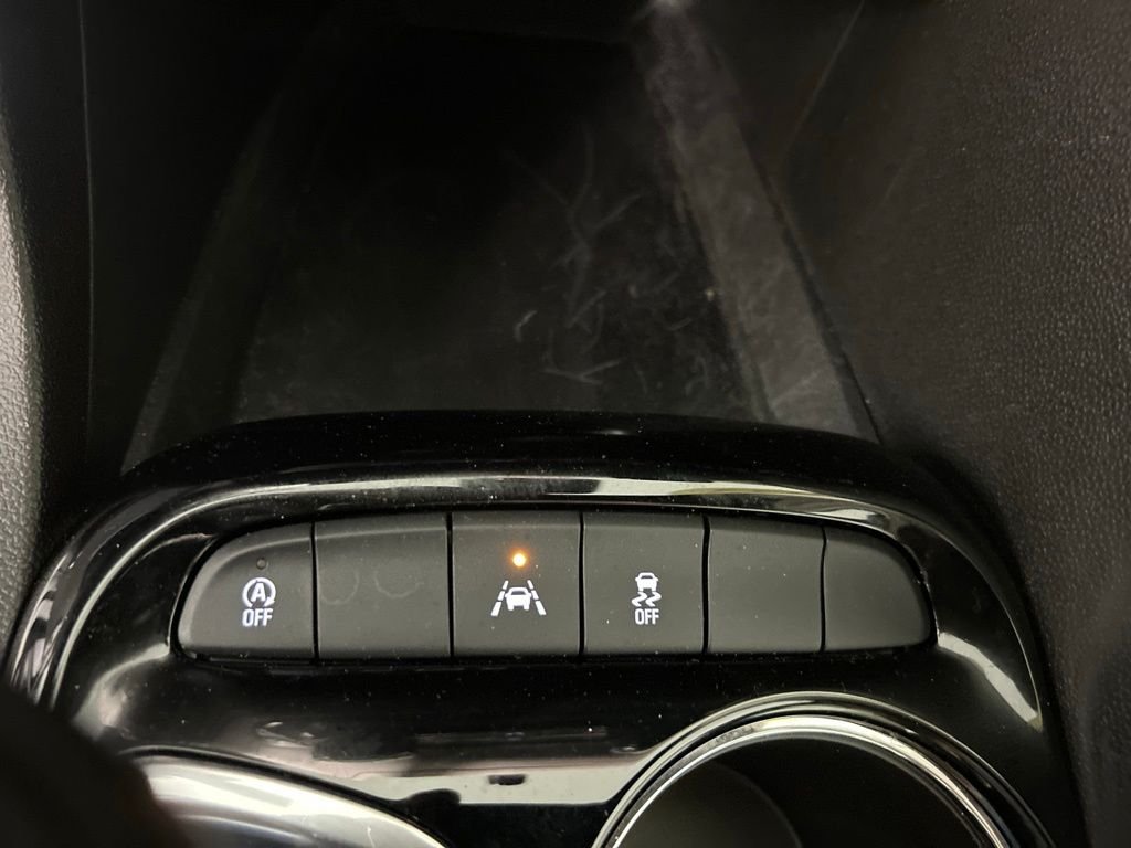 Used 2023 White Buick Select image 26