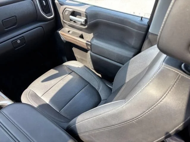Used 2021 BLACK Chevrolet LT image 15