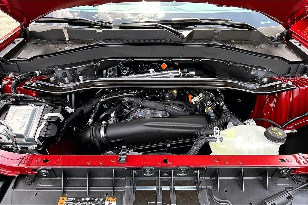 New 2026 Rapid Red Metallic Tinted Clearcoat Ford ST-Line image 5