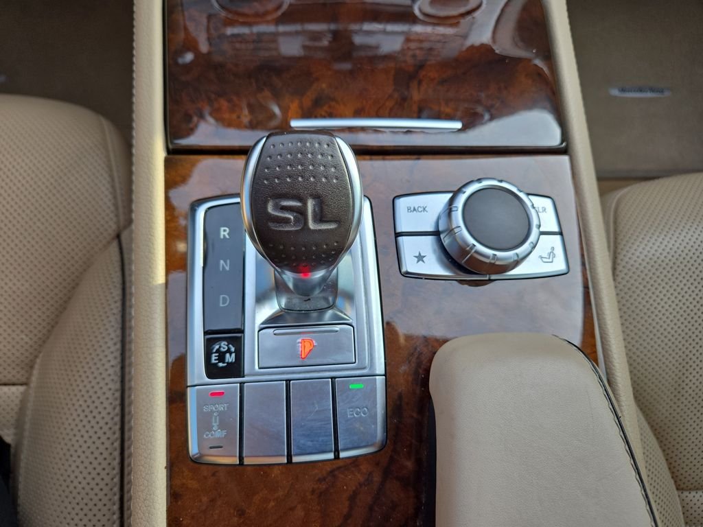 Used 2013 Black Mercedes-Benz SL 550 image 22