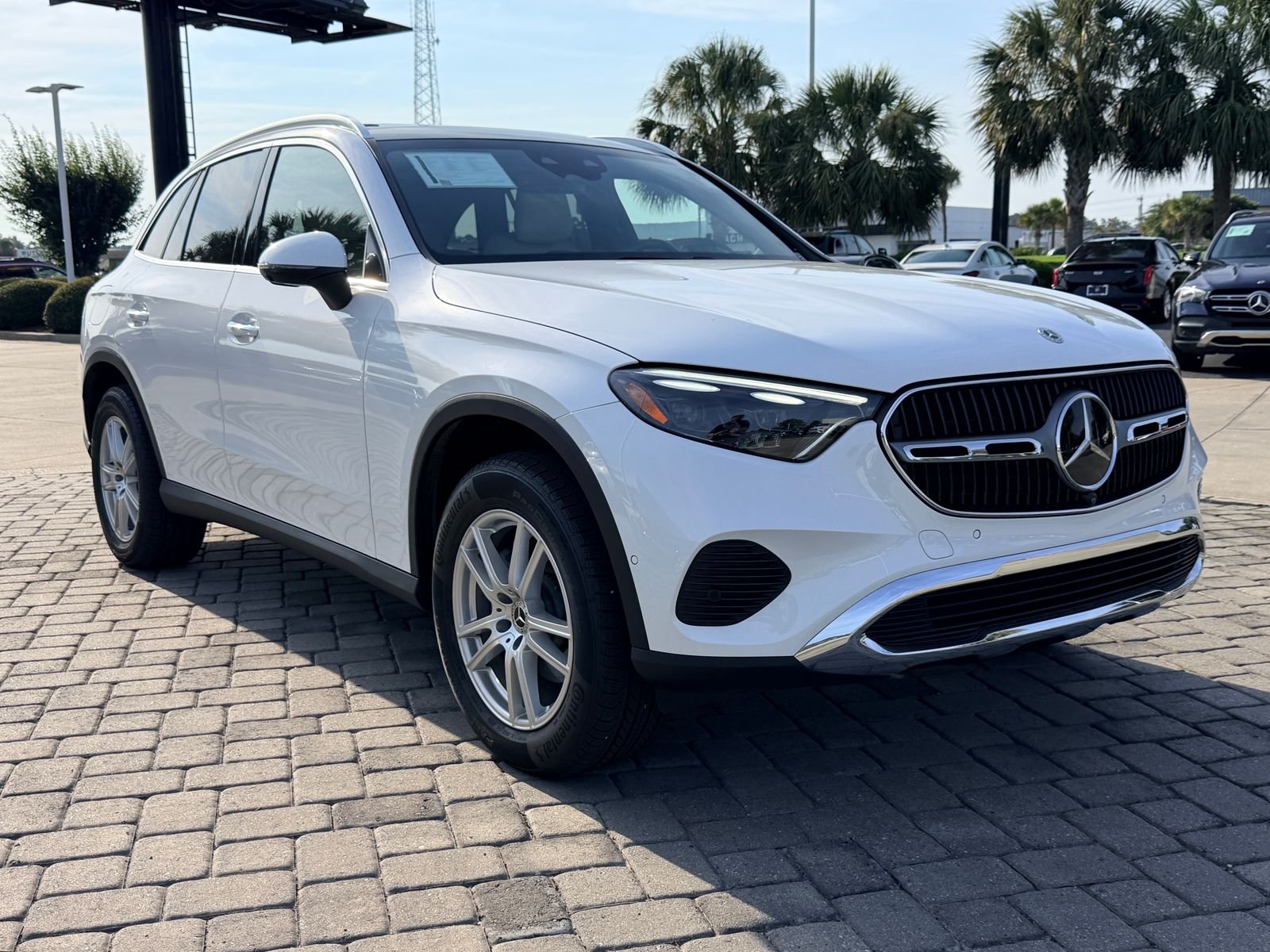 Certified Used 2025 MANUFAKTUR Moonlight White Metallic Mercedes-Benz GLC 300 image 7