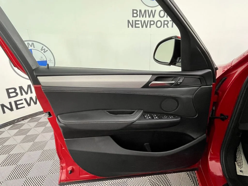 Used 2015 Red BMW xDrive28i image 22