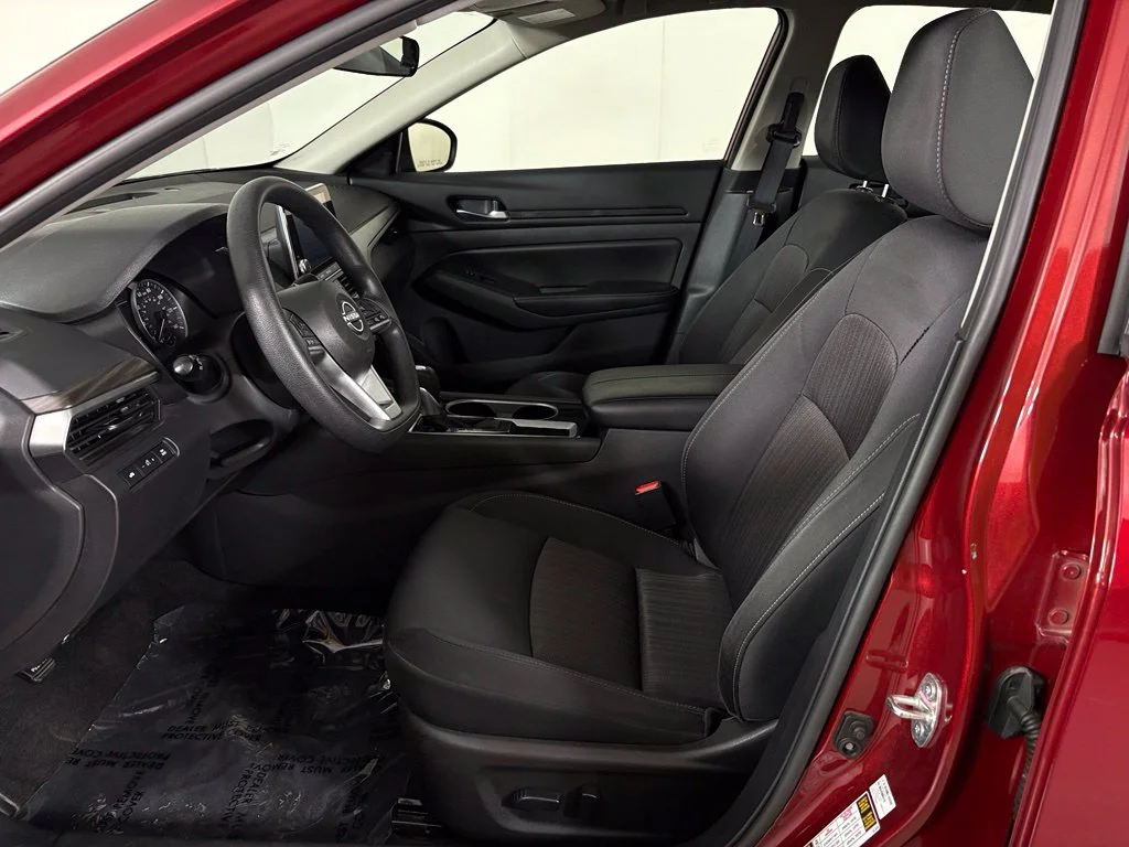 Used 2024 Red Nissan 2.5 SV image 14