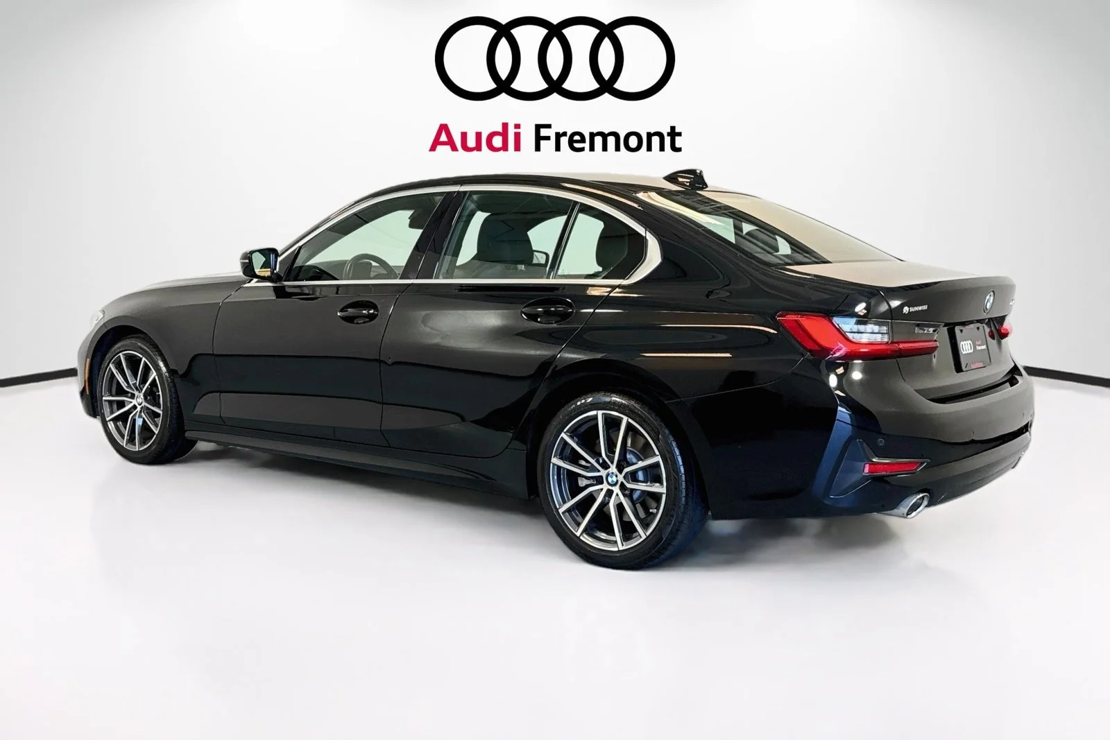 Used 2020 Jet Black BMW 330i image 8