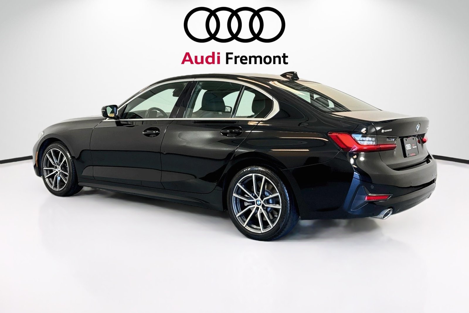 Used 2020 Jet Black BMW 330i image 8