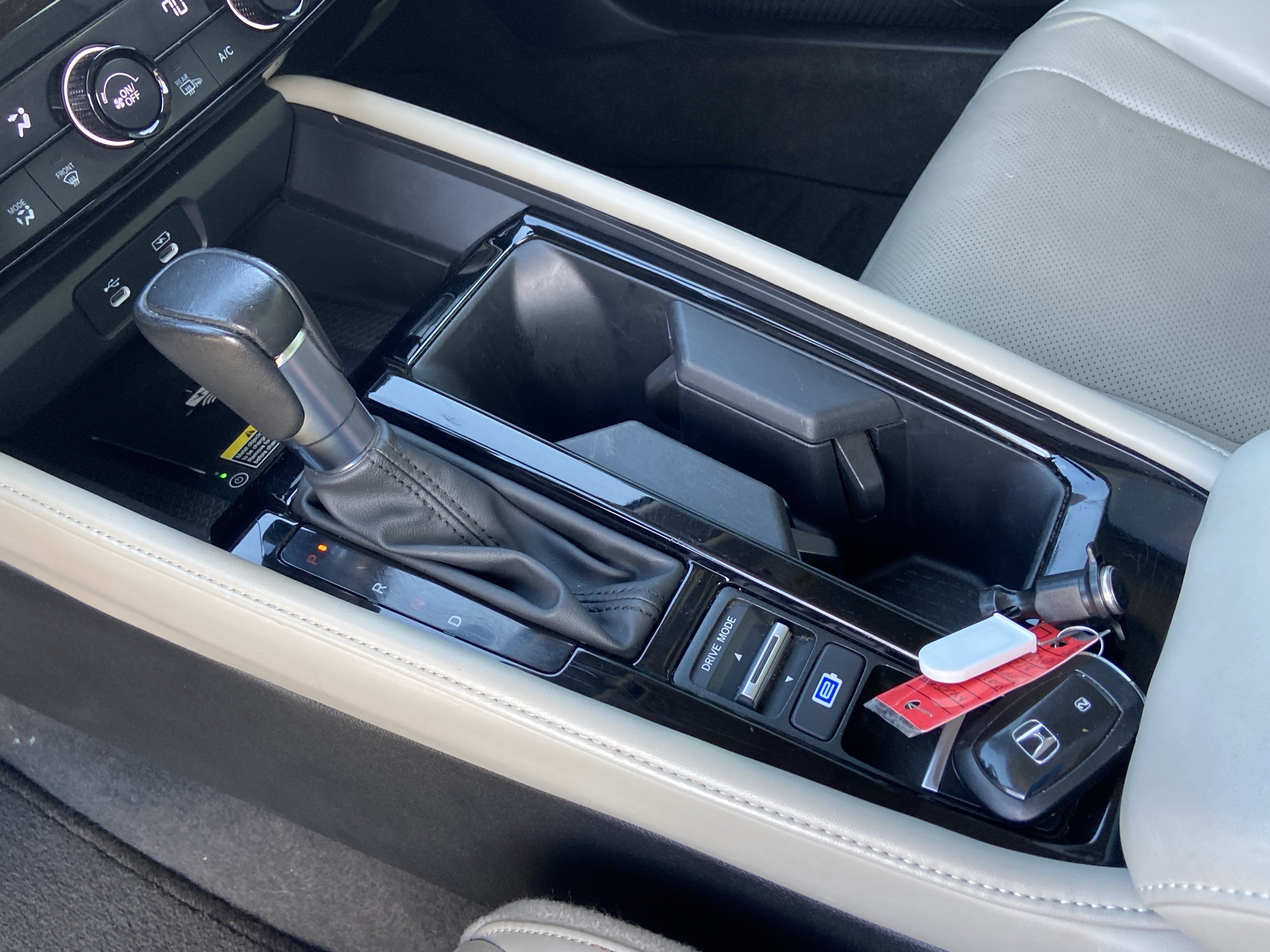 Used 2023 Meteorite Gray Metallic Honda Touring image 49