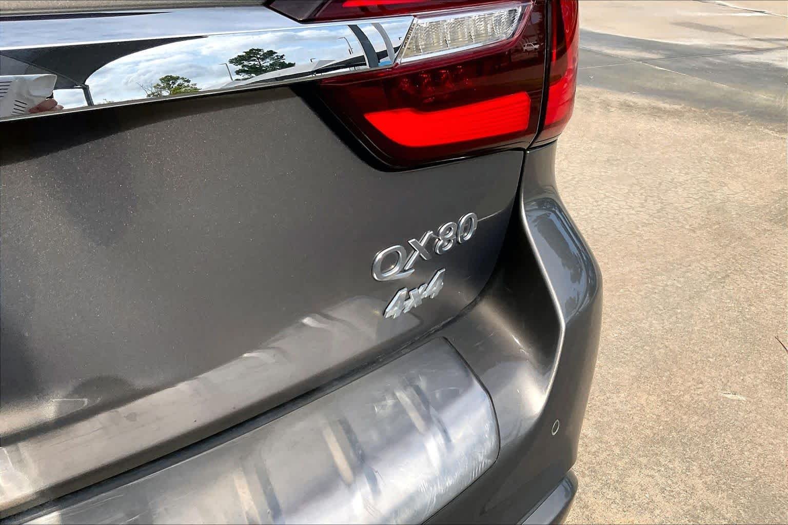 Used 2019 Smoky Quartz INFINITI LUXE image 10