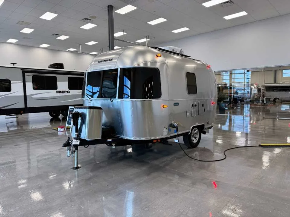 New 2026 SILVER AIRSTREAM  image 4