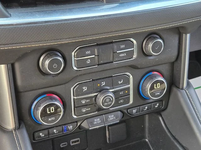 Used 2023 Gray Chevrolet Premier image 28