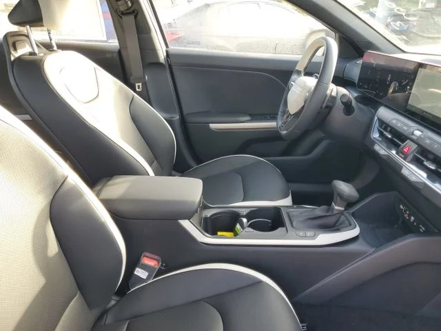 2025 Kia K4 GT-Line Turbo - Photo 32